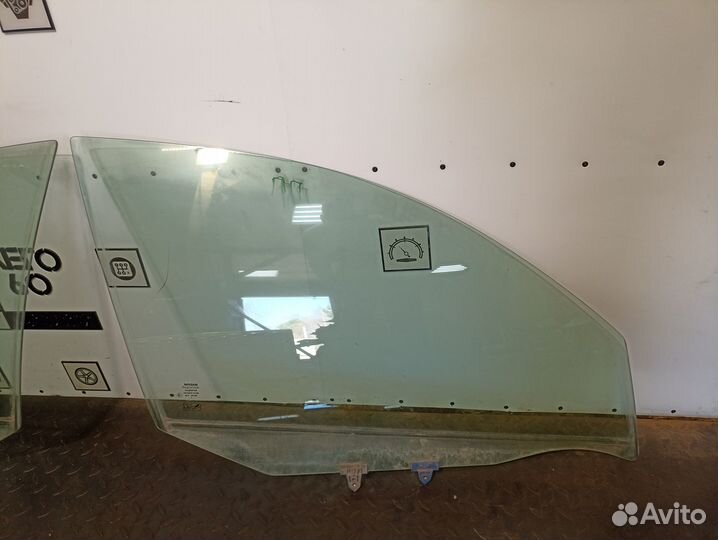 Стекло двери для Nissan Almera N16
