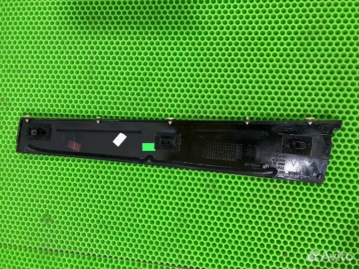 Накладка двери задняя левая Acura Mdx YD2 J37A1