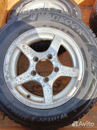 R6 Michelin Defender 205/65, PCD 5x139.7 DIA 106