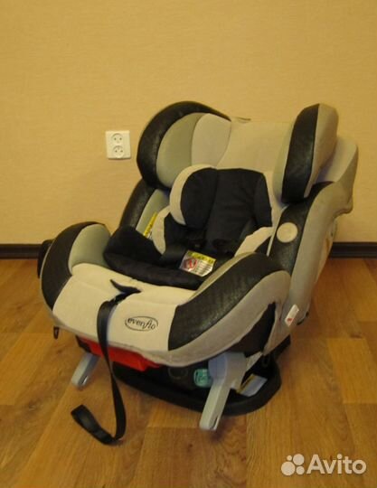 Автокресло evenflo
