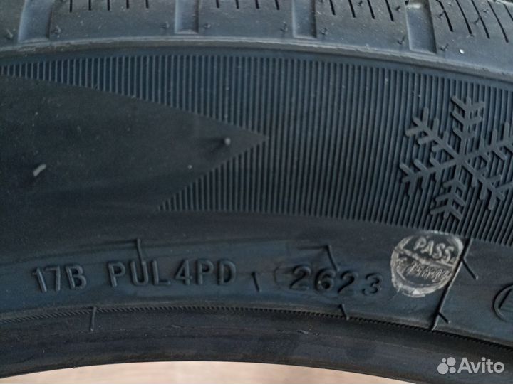 Roadmarch Winter XPro 999 265/45 R21 108H