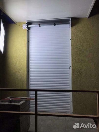 Установка ремонт секцеоных откатных рулонных ворот