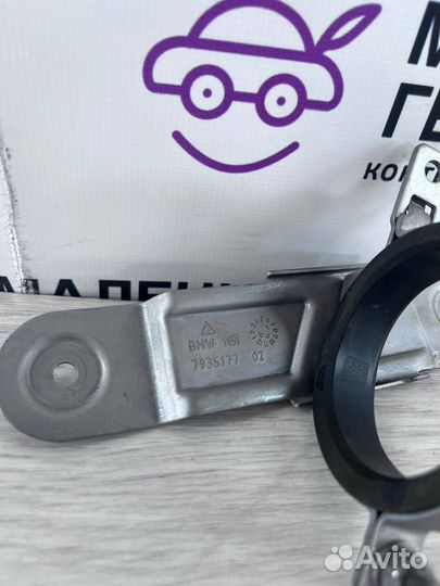 Кронштейн (крепление) насоса BMW X5 G05 G20 2020