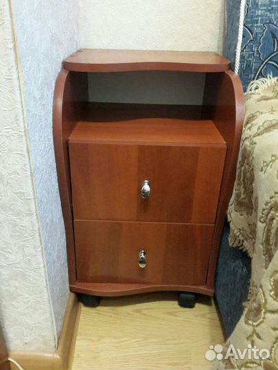 Туалетный столик(полный комплект)