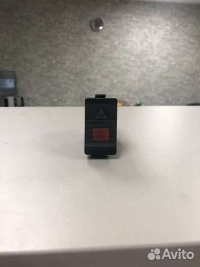 Кнопка аварийки Ауди 100 С4 audi 100 45