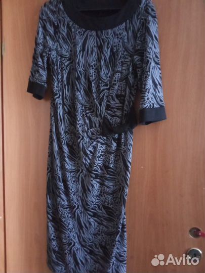 Продам женское платье