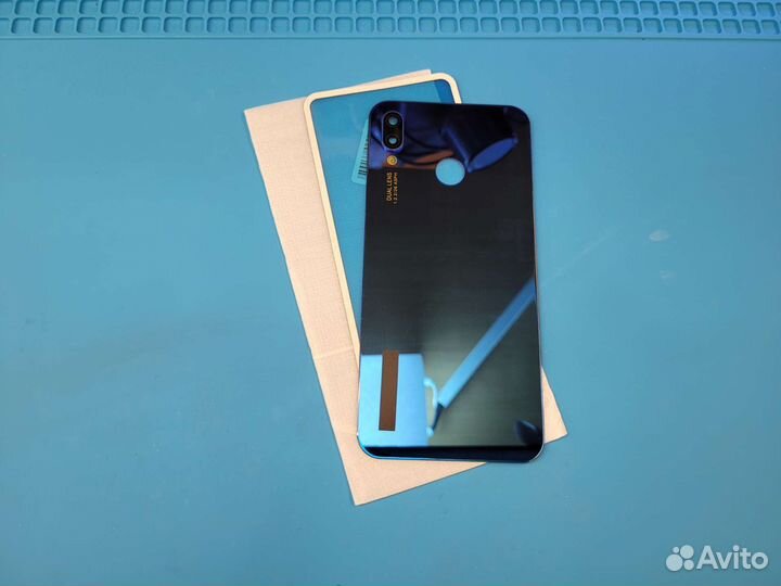 Задняя крышка Huawei P20 Lite