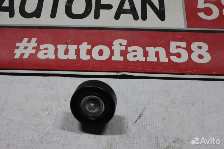 Ролик приводного ремня Mazda