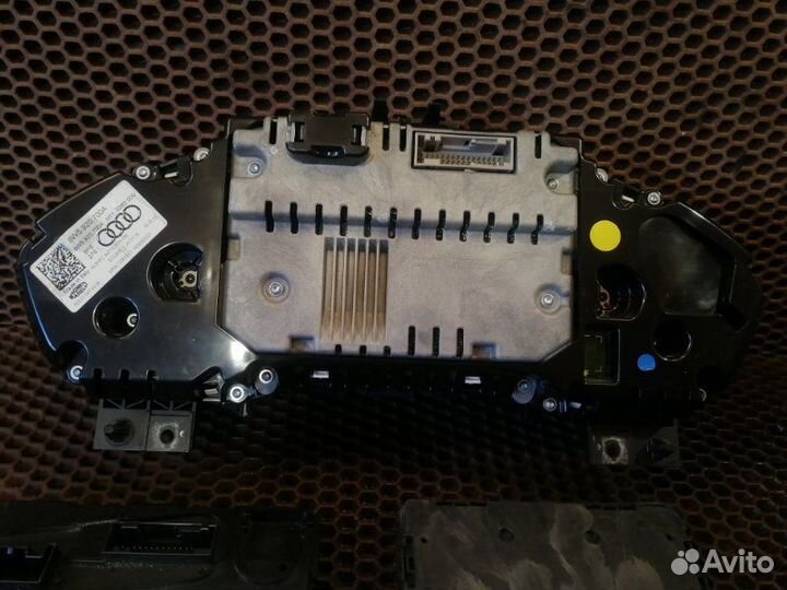 Комплект эбу BCM Audi A4 B9 CYR 2.0 2016