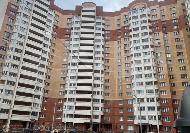 2-к. квартира, 71,7 м², 12/17 эт.