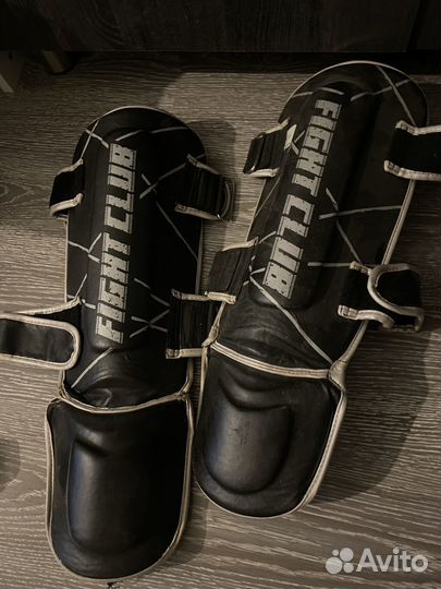 Щитки на ноги для тайского бокса