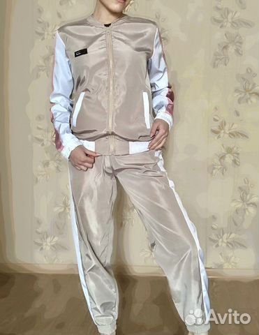 Костюм спортивный