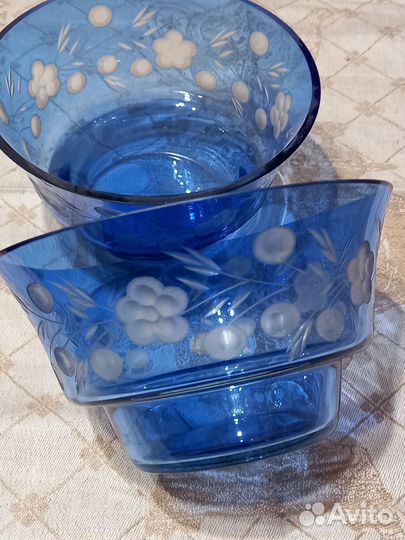 Ваза для фруктов,конфет. Кобальтовое стекло