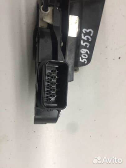 Замок двери передний левый (Jaguar XF)