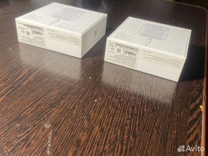 Коробки от беспроводных наушников apple airpods
