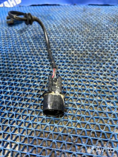 Датчик положения коленвала Mitsubishi Lancer 9