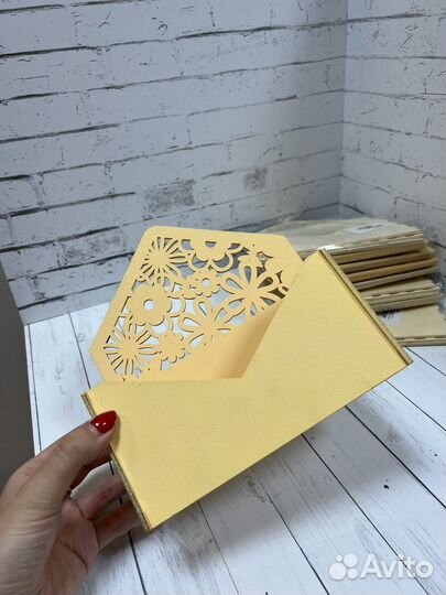 Конверт для букета деревянный