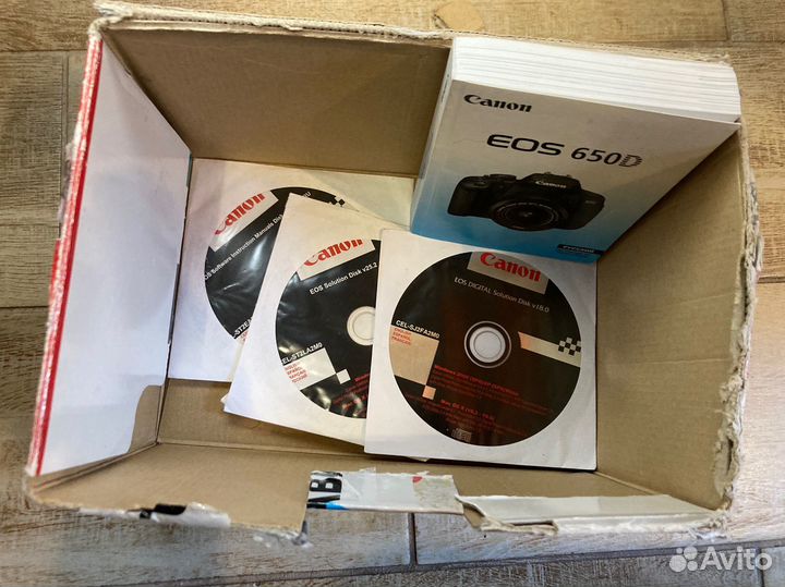 Коробка с комплектом для Canon 650D