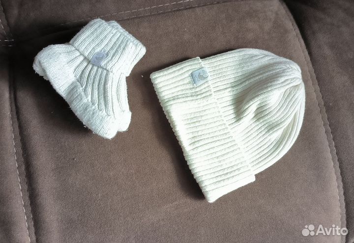 Шапка с пинетками