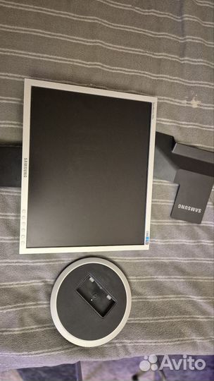 Монитор samsung gh19ls