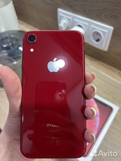 iPhone Xr, 64 ГБ