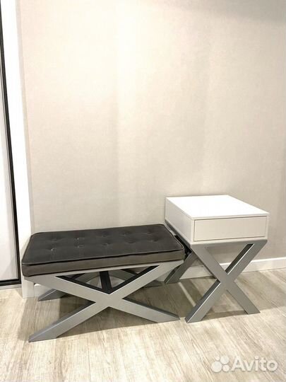 Консоль прикроватная 45*45см