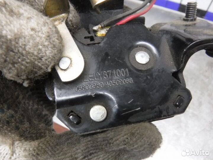 Мотор стеклоочистителя задний Geely Emgrand FE2