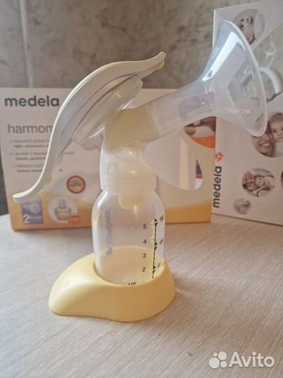 Молокоотсос ручной Medela Harmony