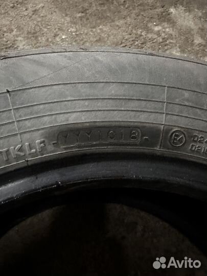 Yokohama BluEarth AE50 215/65 R17 99V