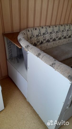 Угловой диван на кухню бу