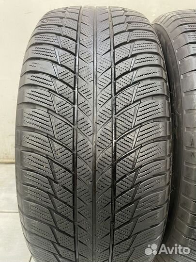 Bridgestone Blizzak LM-001 245/50 R19