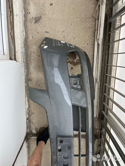 Бампер передний на Chevtolet Cruze