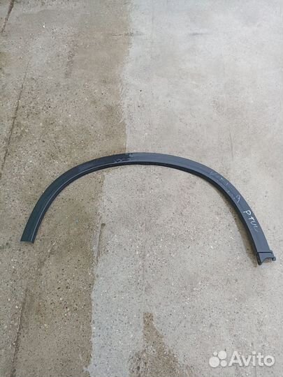 Suzuki Grand Vitara 2 накладка задняя правой арки