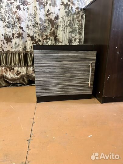 Полка настенная бу