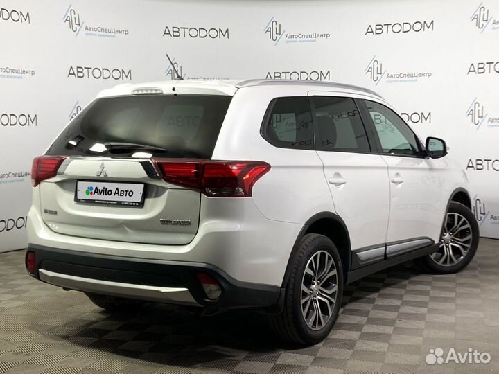 Mitsubishi Outlander 2.0 CVT, 2015, 184 109 км