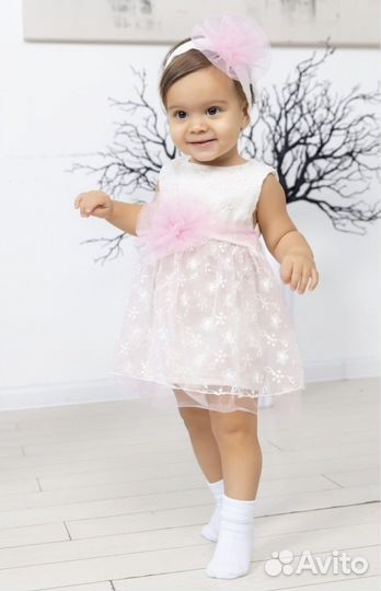 Праздничное платье для девочки / р. 74 /без рукава