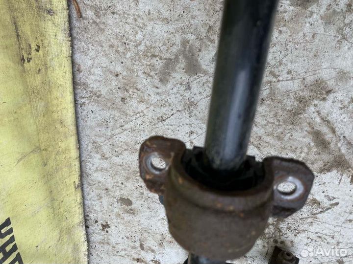 Стабилизатор задний Skoda Yeti cbzb 2010