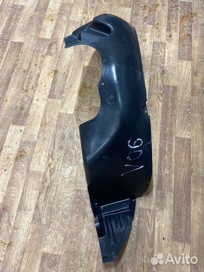 Щиток переднего крыла Ваз-2190 левый