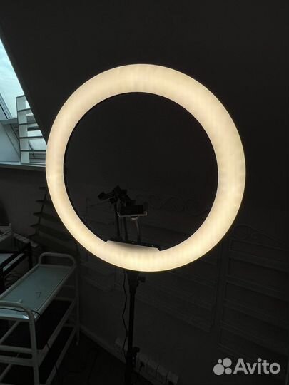 Кольцевая лампа на штативе YQ-580 58 см / 22’’