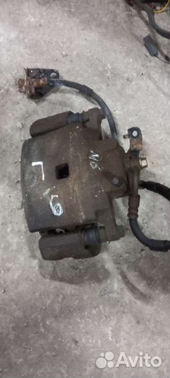 Mazda 6 (GH) суппорт тормозной передний левый