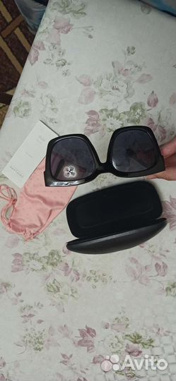 Солнцезащитные очки Oriflame