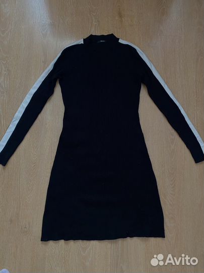 Платье bershka