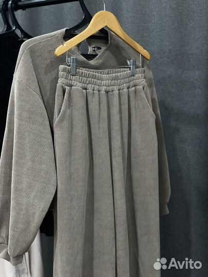 Костюм женский