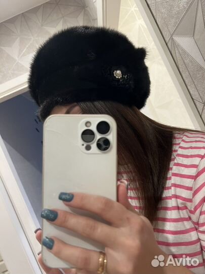 Берет женский норковый 56 р