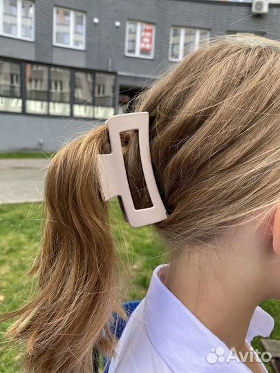 Крабик для волос