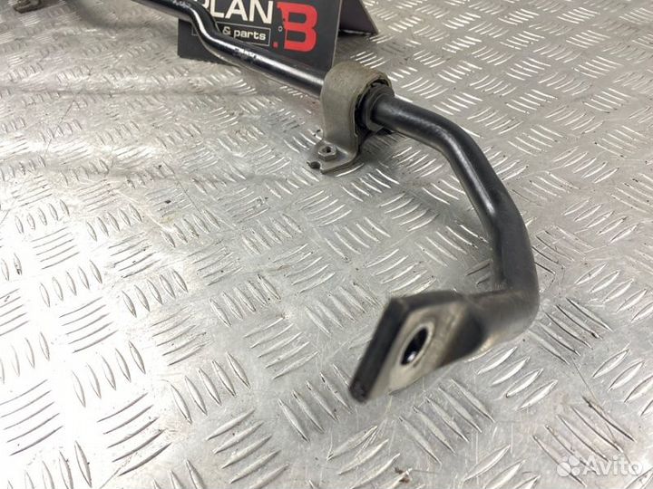 Стабилизатор Volkswagen Golf MK5 BVY 2007