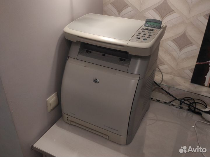 Цветной лазерный мфу HP Color LaserJet CM1015 MFP