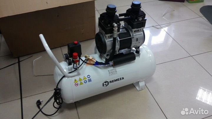 Воздушный компрессор Remeza сб4C-50.OLD20-3