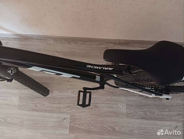 Велосипед GT avalanche comp