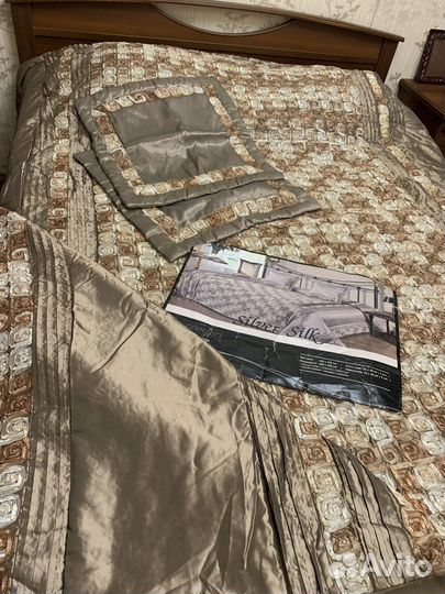 Одеяло и пледы